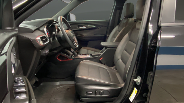 Used 2021 Chevrolet TrailBlazer RS w/ Sun and Liftgate Package AWD/4WD image 9