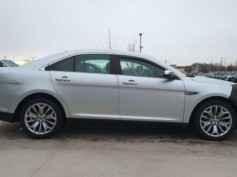 Used 2014 Ford Taurus Limited image 8