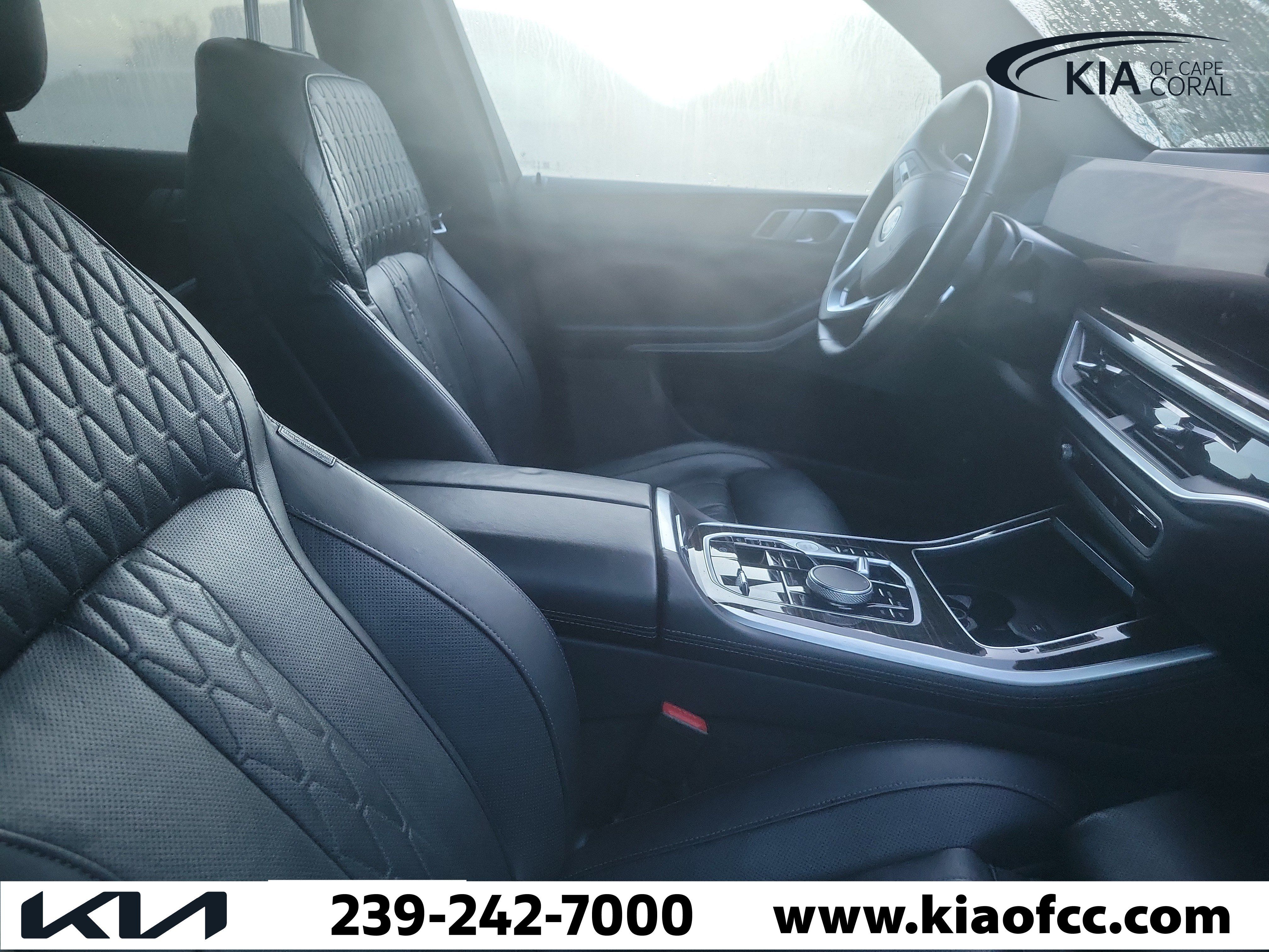 Used 2025 BMW X5 xDrive50e AWD/4WD image 9