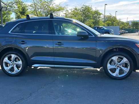 Used 2021 Audi Q5 2.0T Premium Plus w/ Premium Plus Package AWD/4WD image 4