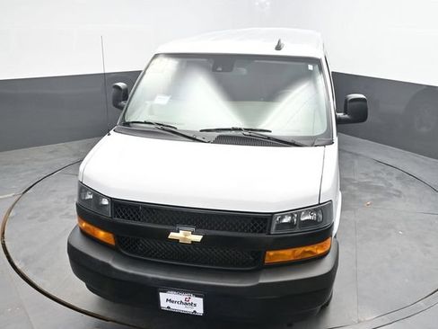 Used 2024 Chevrolet Express 3500 LS RWD image 25