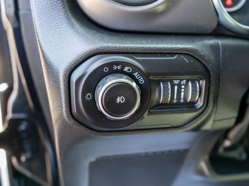 Used 2022 Jeep Wrangler Unlimited Sport AWD/4WD image 20