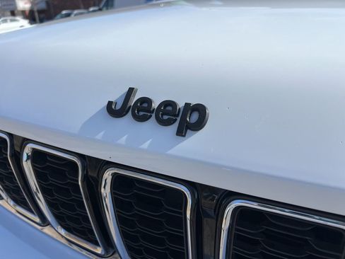 Used 2021 Jeep Grand Cherokee L Limited image 10