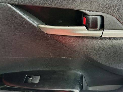 Used 2025 Toyota Camry SE image 50