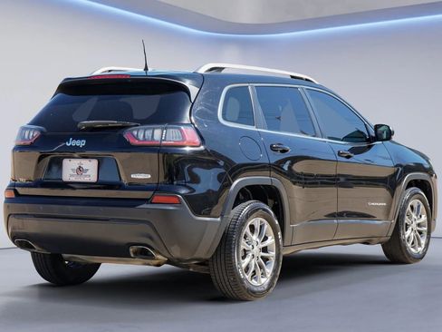 Used 2019 Jeep Cherokee Latitude Plus w/ Comfort/Convenience Group image 7