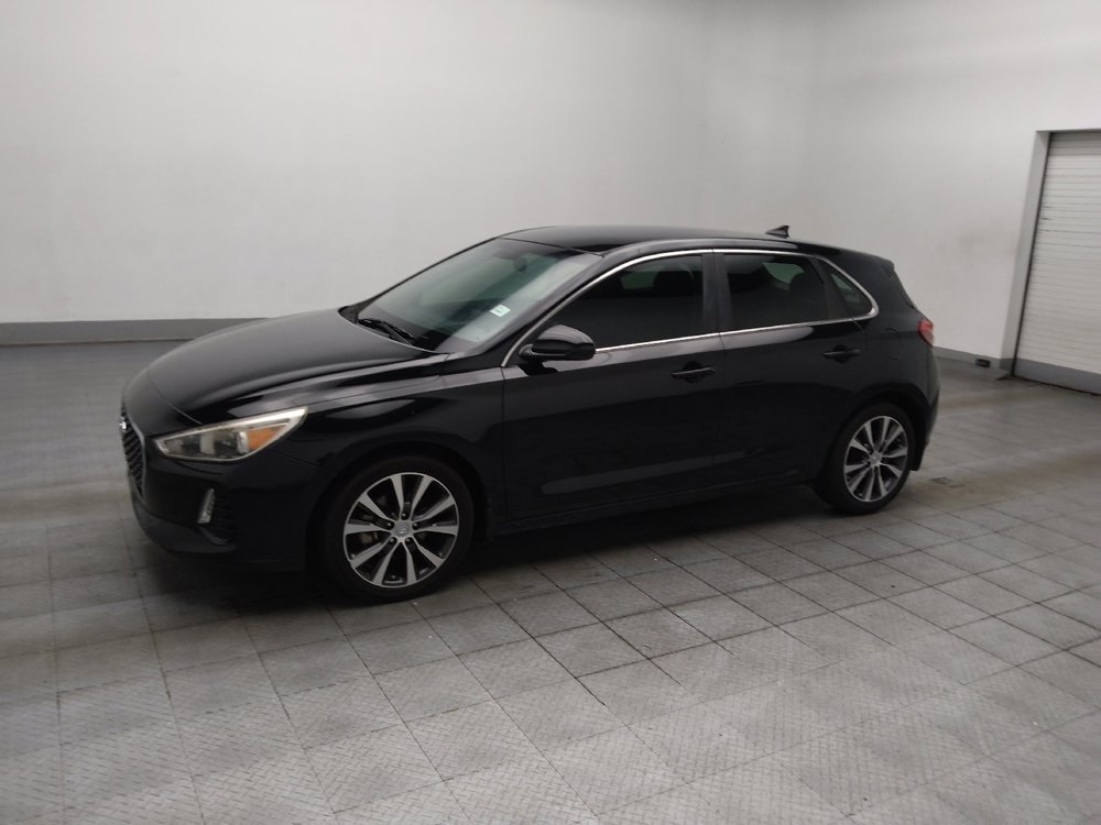 Used 2020 Hyundai Elantra GT FWD image 2