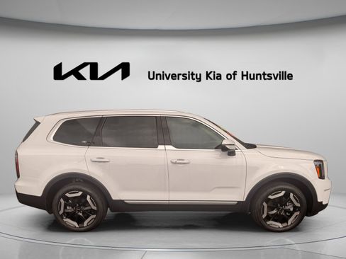 New 2025 Kia Telluride EX image 8
