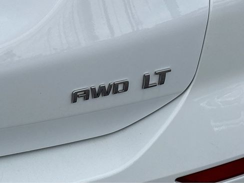 Certified 2024 Chevrolet Equinox LT image 30