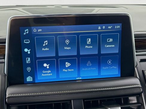 Used 2023 Chevrolet Suburban Premier image 15