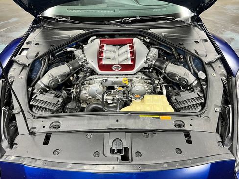 Used 2013 Nissan GT-R Premium AWD/4WD image 20