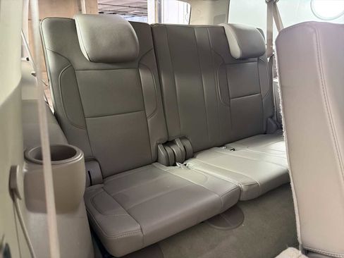 Used 2016 GMC Yukon XL SLT w/ Open Road Package image 14