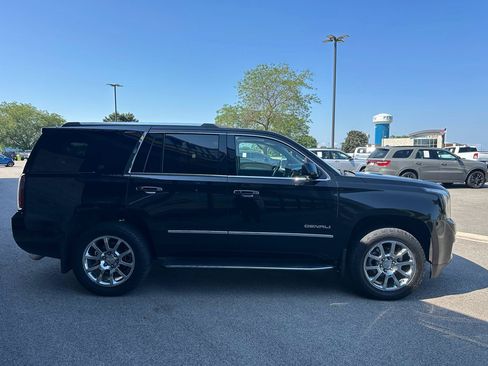 Used 2015 GMC Yukon Denali w/ Touring Package AWD/4WD image 8