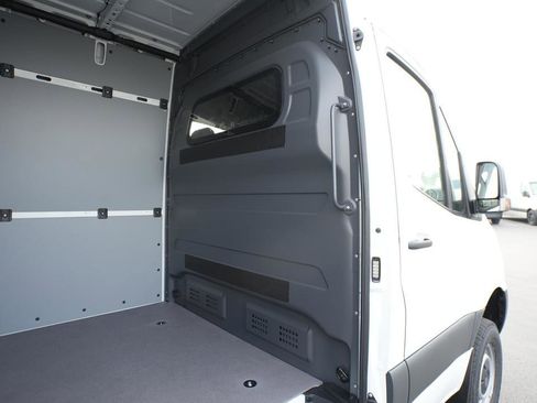 New 2026 Mercedes-Benz Sprinter 144 Cargo image 9