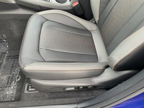 New 2026 Subaru Crosstrek 2.5i Limited w/ Crosstrek Mirror Package image 8