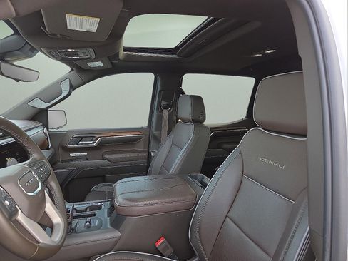 Used 2024 GMC Sierra 1500 Denali w/ Denali Reserve Package image 13