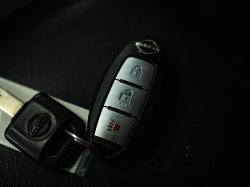 Used 2024 Nissan Frontier PRO-4X w/ Off-Road Protection Package image 21