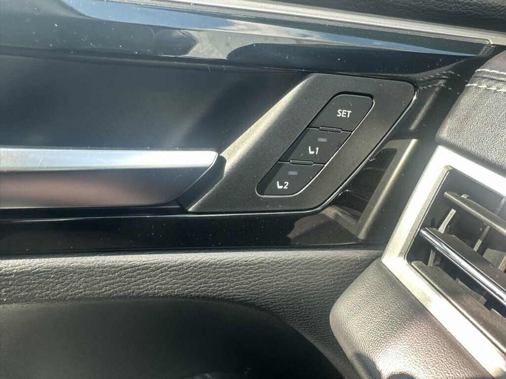 Used 2022 Mitsubishi Outlander SEL AWD/4WD image 16
