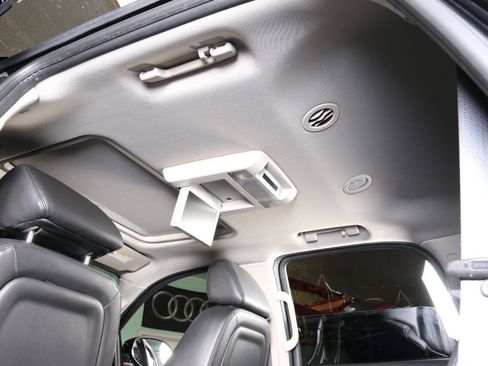 Used 2007 Cadillac Escalade AWD w/ Information Package image 61