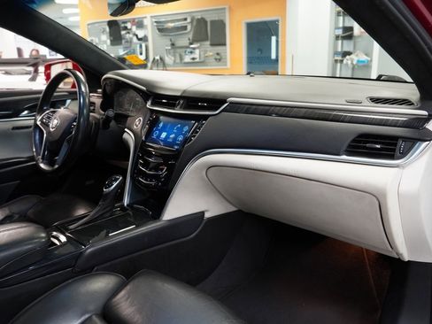 Used 2014 Cadillac XTS Platinum image 35