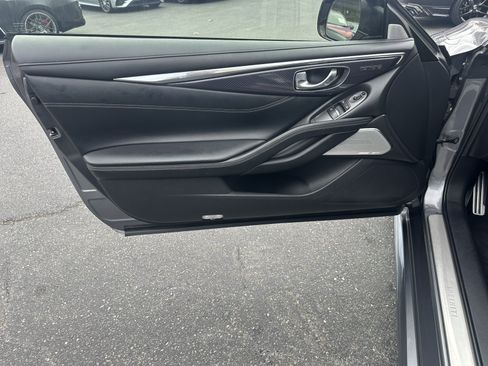 Used 2019 INFINITI Q60 Red Sport 400 w/ Cargo Package RWD image 24