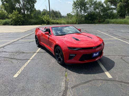 Used 2017 Chevrolet Camaro SS image 8