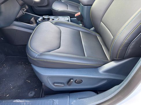 New 2025 Ford Maverick Lobo image 13