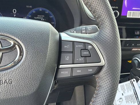New 2026 Toyota Sienna Platinum AWD/4WD image 26