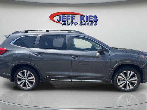 Used 2022 Subaru Ascent Limited w/ Technology Package AWD/4WD image 6