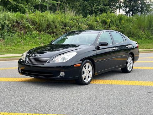Used 2005 Lexus ES 330 w/ Preferred Accessory Pkg FWD image 1