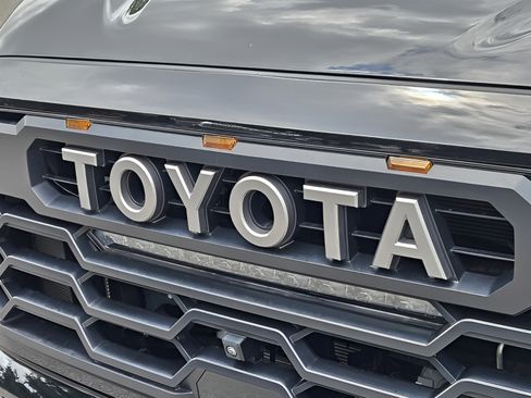 Used 2025 Toyota Sequoia TRD Pro AWD/4WD image 36
