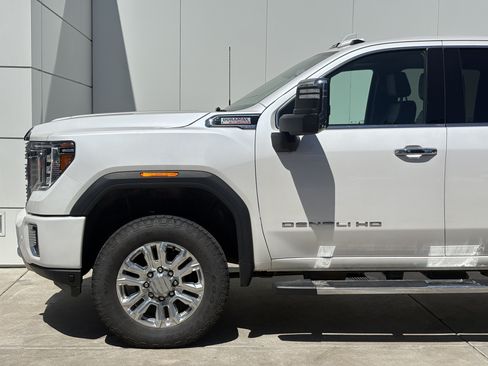 Used 2023 GMC Sierra 3500 Denali w/ Denali Ultimate Package AWD/4WD image 5