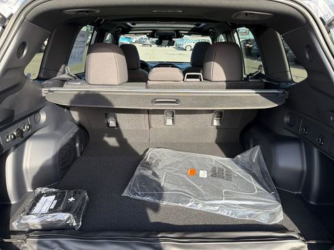 New 2026 Subaru Forester Premium image 28