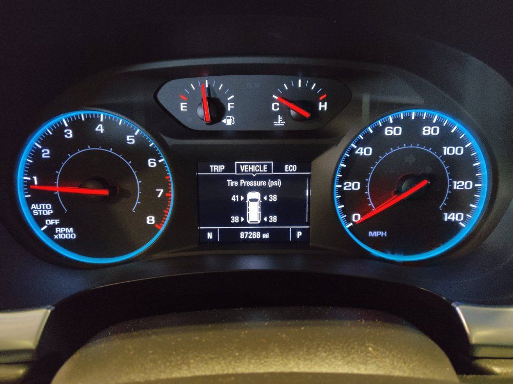 Used 2021 Chevrolet Traverse LS FWD image 23
