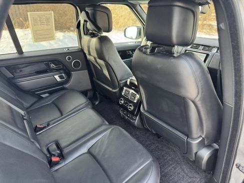 Used 2020 Land Rover Range Rover HSE image 17