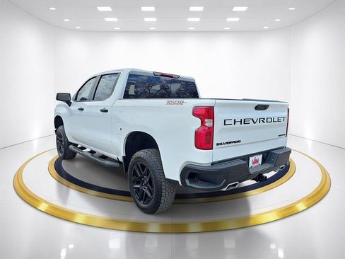 New 2026 Chevrolet Silverado 1500 Custom Trail Boss w/ LPO, Dark Essentials Package AWD/4WD image 9