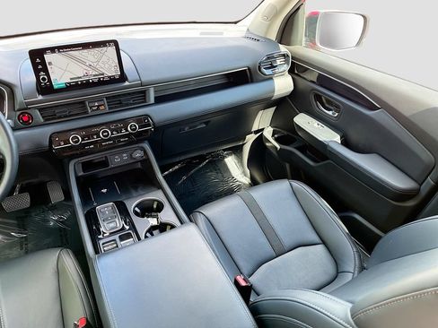 Used 2023 Honda Pilot Touring image 24