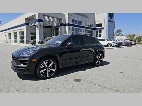 Used 2022 Porsche Macan GTS AWD/4WD image 37
