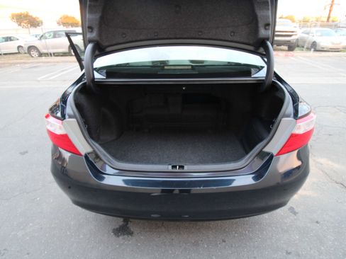 Used 2016 Toyota Camry XLE image 26