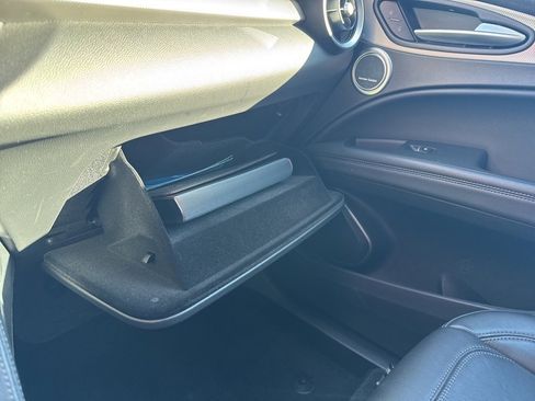 Used 2019 Alfa Romeo Stelvio Sport w/ Quick Order Package 22J Sport image 39