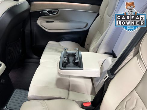 Used 2026 Volvo XC90 T8 Plus w/ Protection Package Premier AWD/4WD image 40