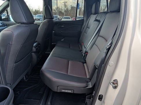 Certified 2025 Honda Ridgeline Black Edition image 31