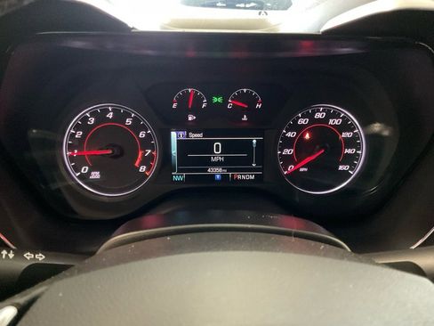 Used 2018 Chevrolet Camaro LT image 13