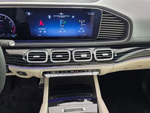 New 2026 Mercedes-Benz GLS 63 AMG 4MATIC image 15