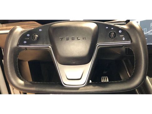 Used 2022 Tesla Model X Long Range image 23