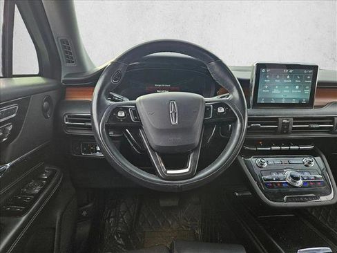 Used 2022 Lincoln Corsair Reserve w/ Equipment Group 201A image 10