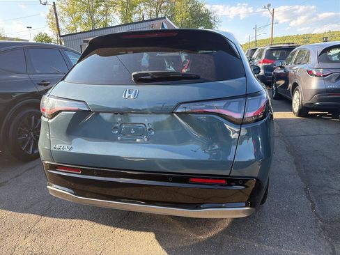 Used 2024 Honda HR-V EX-L image 7