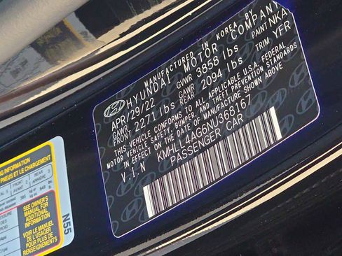 Used 2022 Hyundai Elantra SE image 24