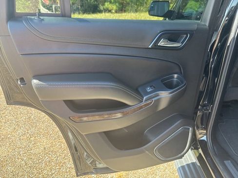 Used 2020 Chevrolet Tahoe LT image 12