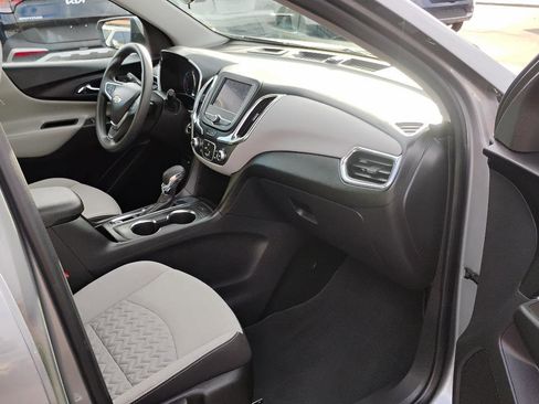Used 2023 Chevrolet Equinox LT FWD image 22