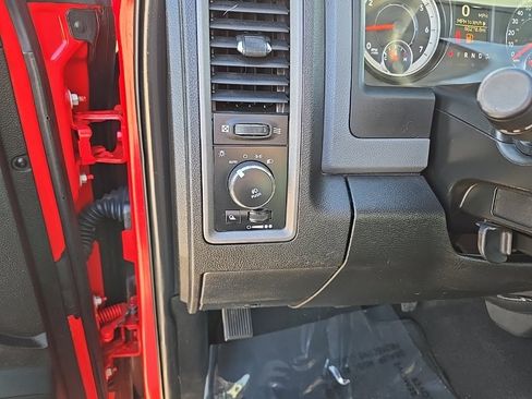 Used 2019 RAM 1500 Express image 12